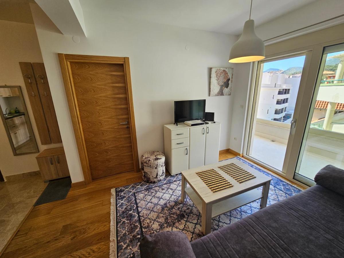 As Apartments Rafailovići Eksteriør billede
