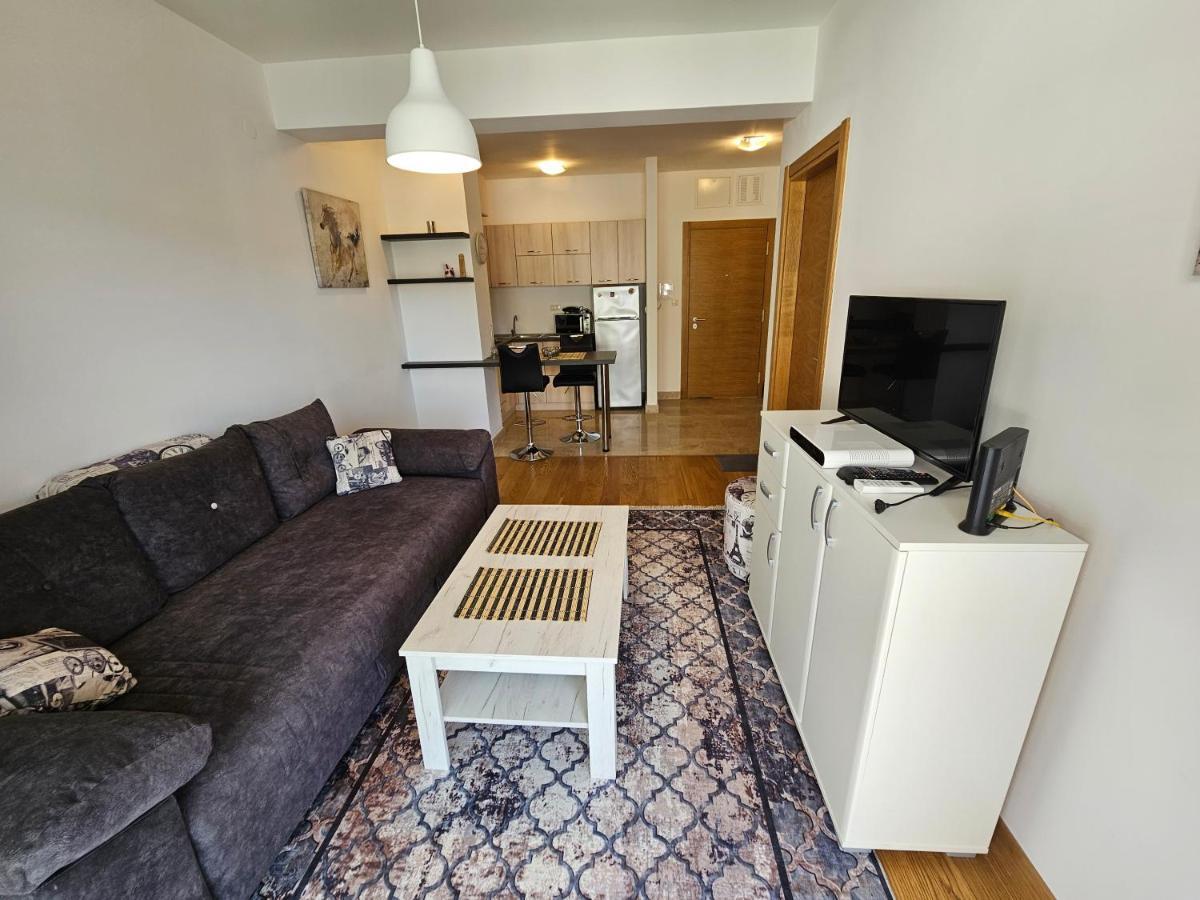 As Apartments Rafailovići Eksteriør billede