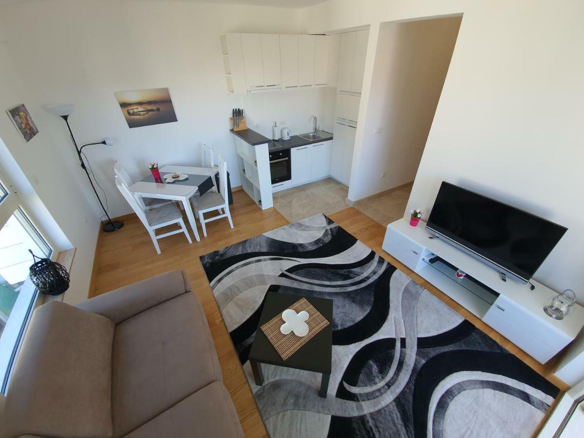 As Apartments Rafailovići Eksteriør billede