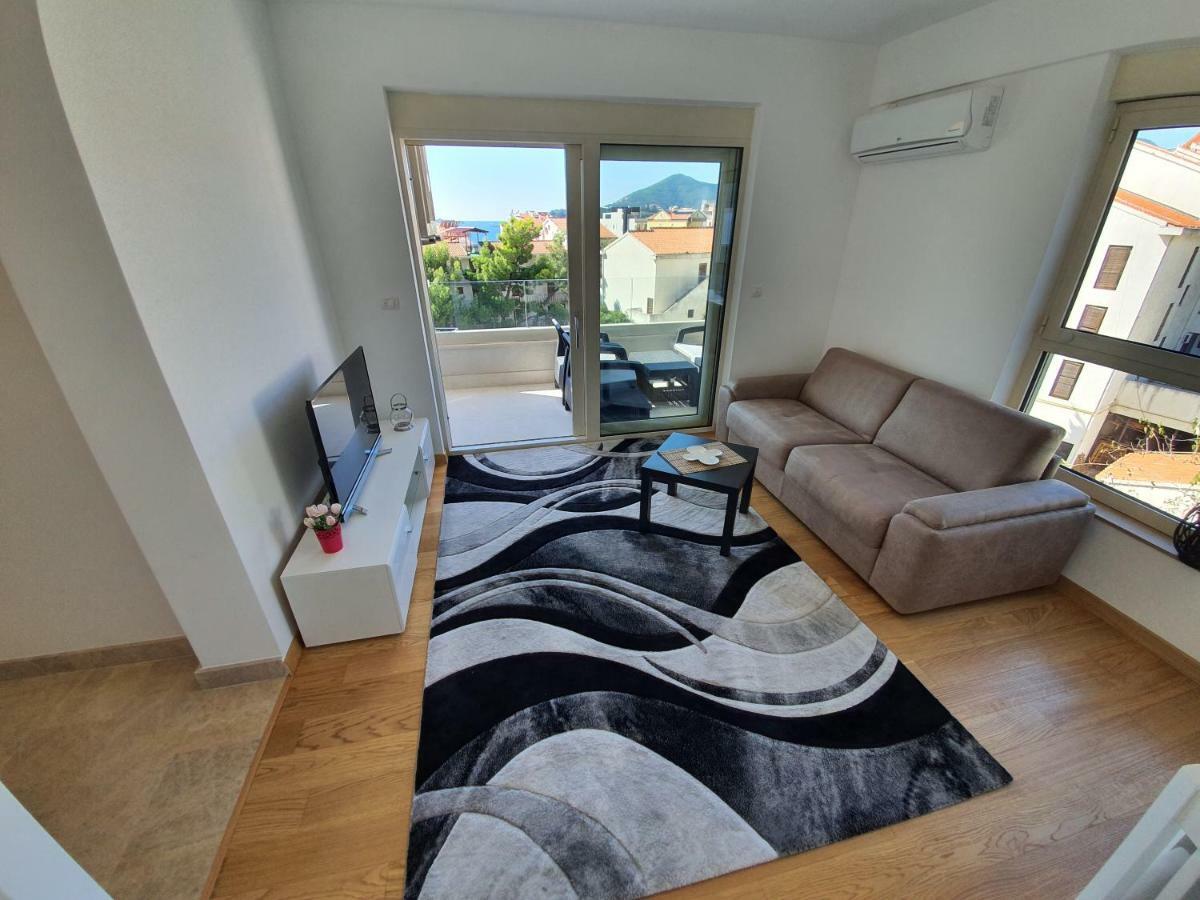As Apartments Rafailovići Eksteriør billede