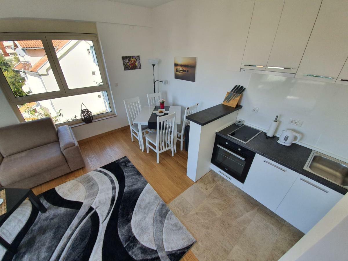 As Apartments Rafailovići Eksteriør billede