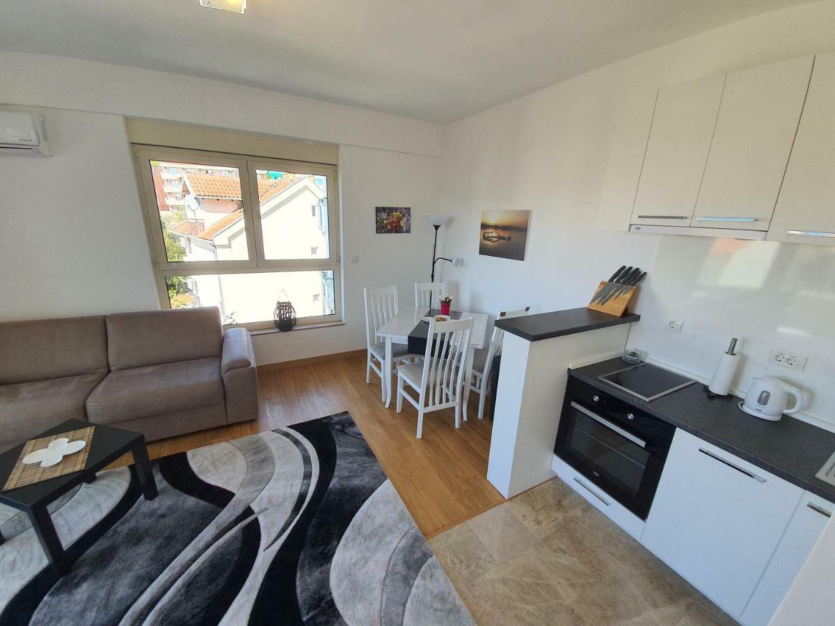 As Apartments Rafailovići Eksteriør billede