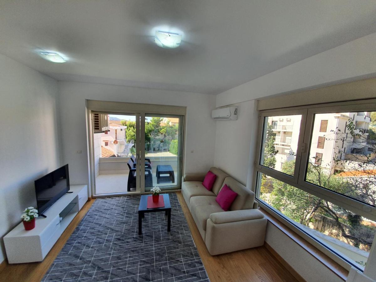As Apartments Rafailovići Eksteriør billede