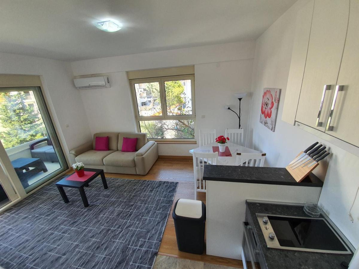 As Apartments Rafailovići Eksteriør billede