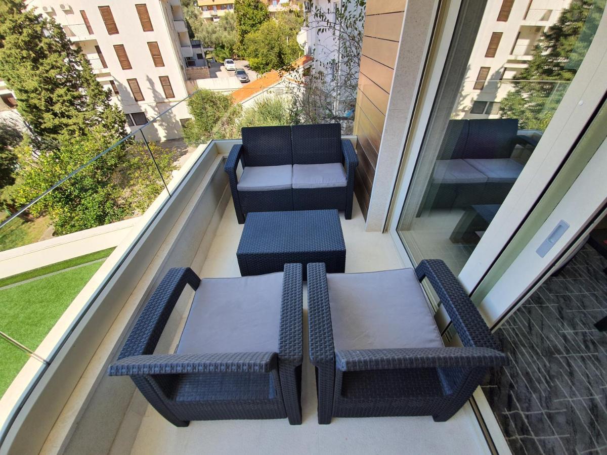 As Apartments Rafailovići Eksteriør billede
